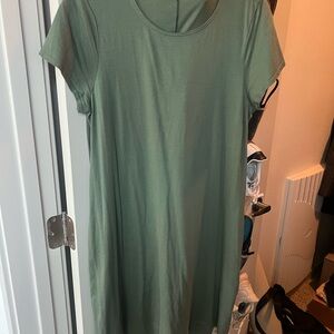 GAP Olive Short Sleeve Top